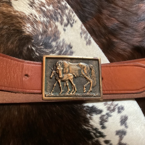 Vintage BTS Solid Brass 1978 Mare And Foal Buckle Leather Belt main image 9